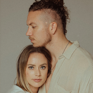 Логотип песни You'd Think I'd Learn исполнителя Brandon Lake