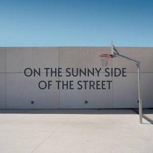 Логотип песни All Through the Day исполнителя Frank Sinatra