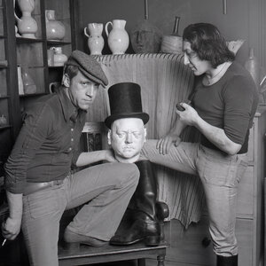 Логотип песни Поэтам исполнителя Владимир Высоцкий